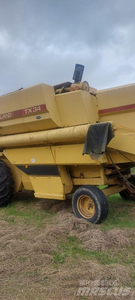 New Holland TX 34 Maaidorsmachines