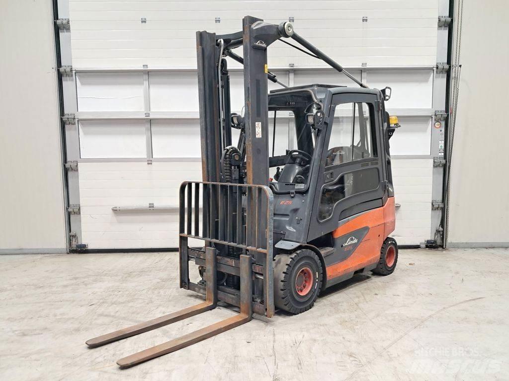 Linde E25-01 Elektrische heftrucks