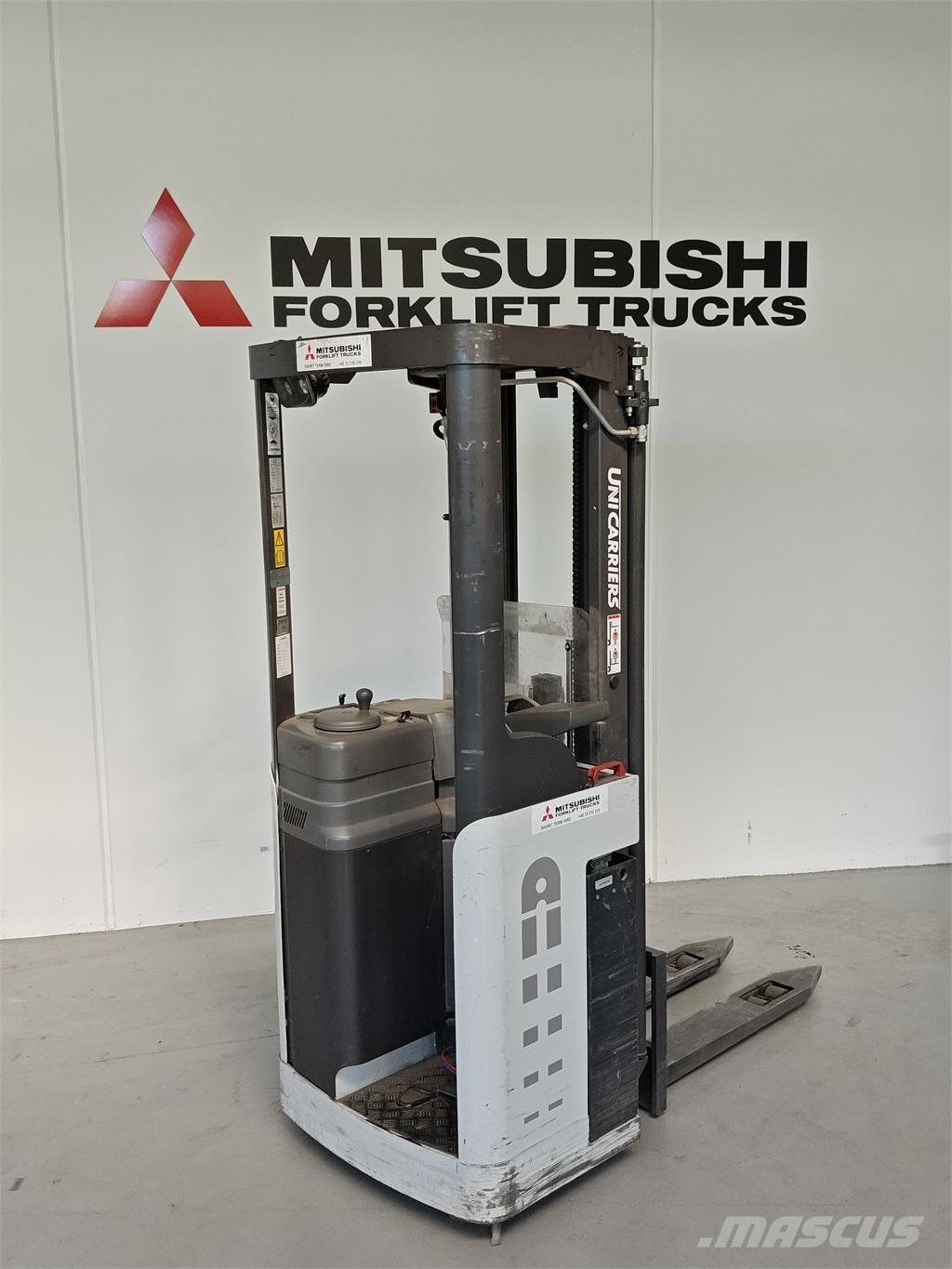 Atlet AJN160 Zelfrijdende stapelaars