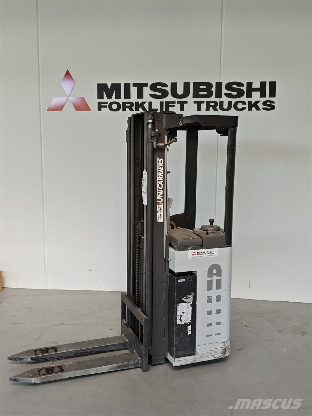 Atlet AJN160 Zelfrijdende stapelaars