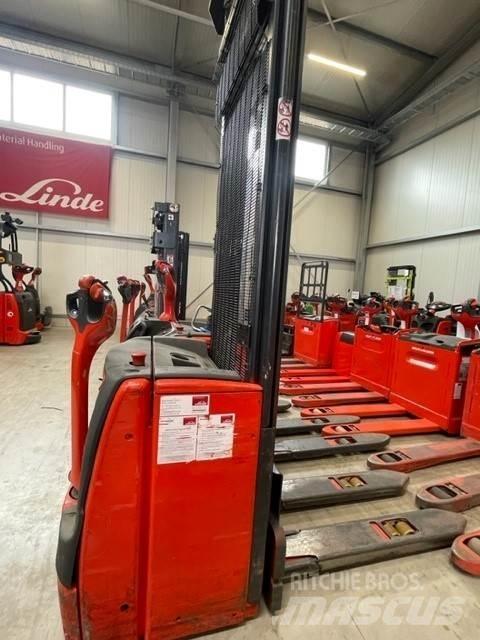 Linde L16 Meeloop stapelaar