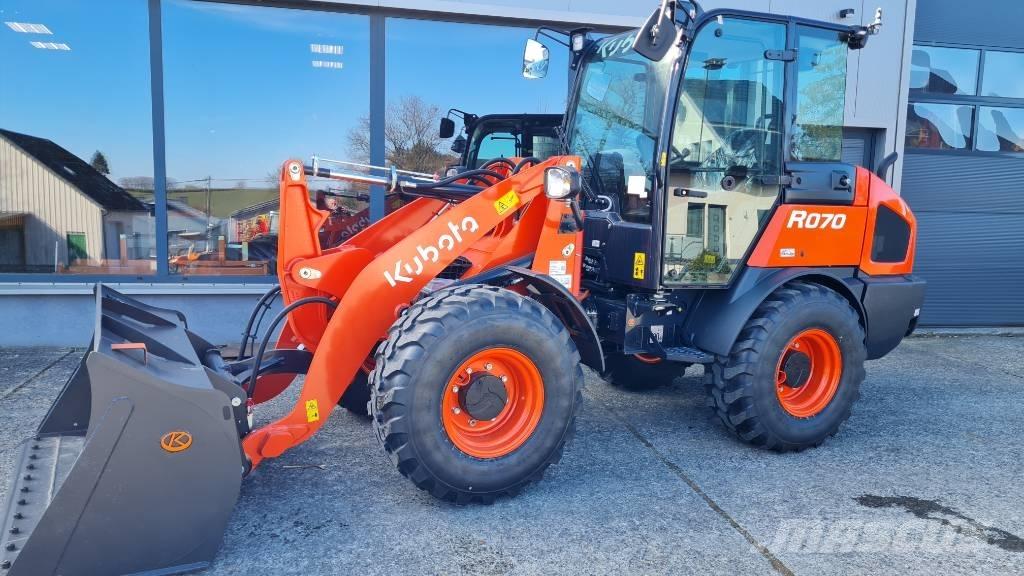 Kubota R 070 Wielladers