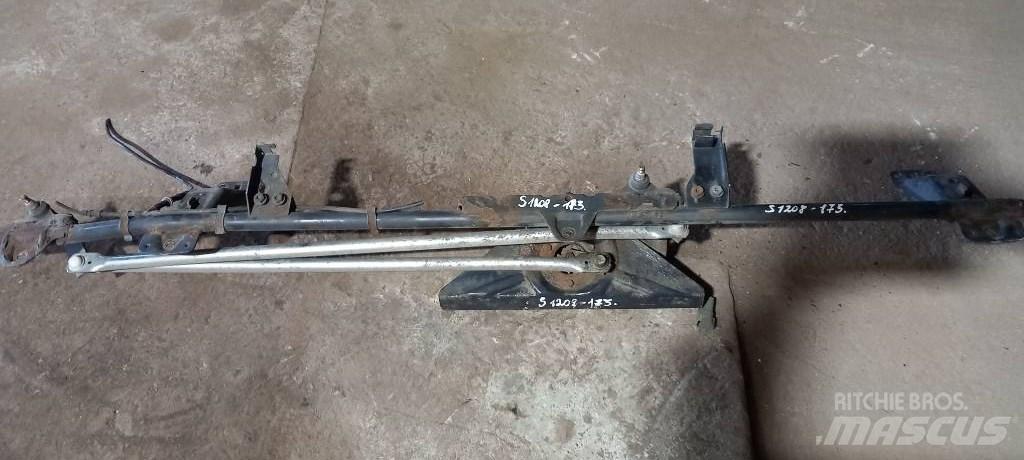 Scania 94 D.   1386567 Cabine en interieur