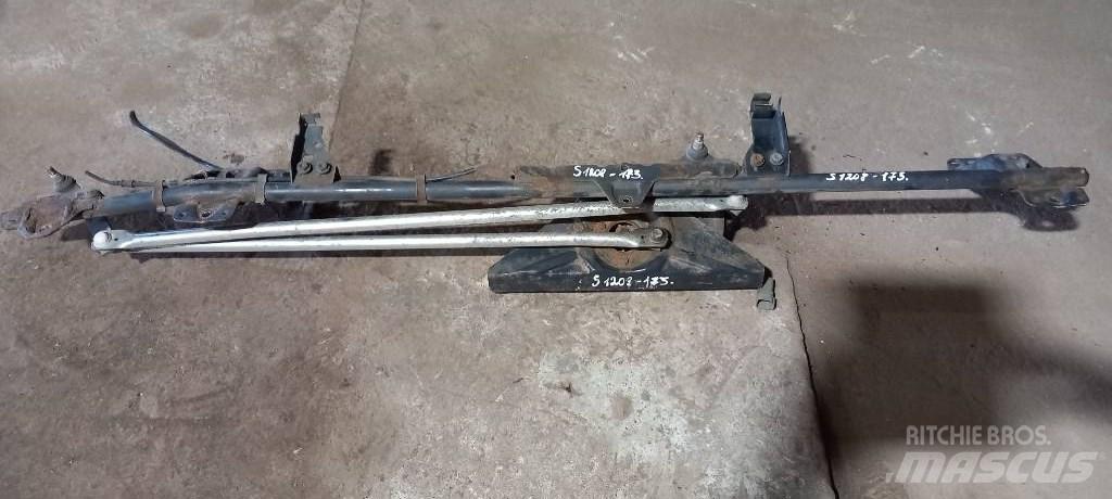 Scania 94 D.   1386567 Cabine en interieur