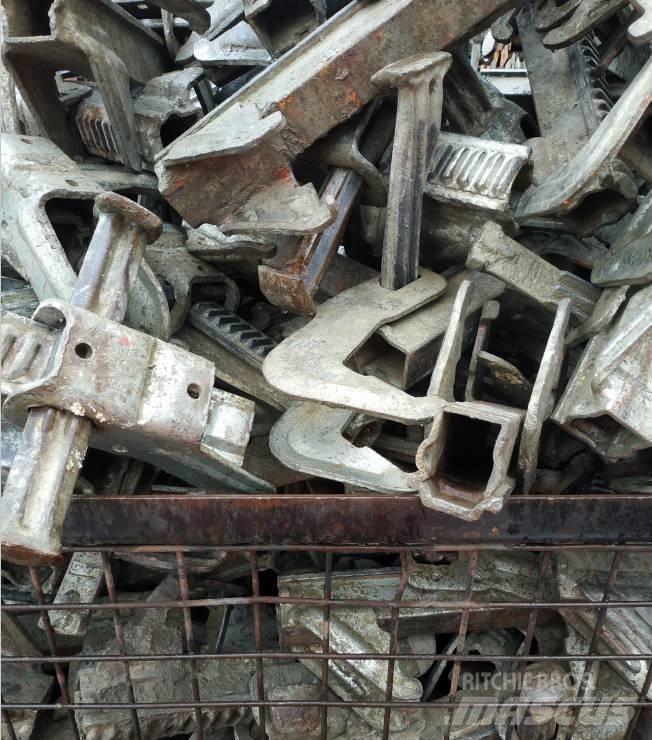 Peri BFD Clamps (Used) Bekisting