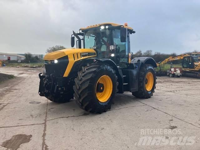JCB (21007788) FT 4220 Tractoren