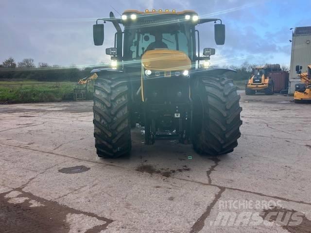 JCB (21007788) FT 4220 Tractoren