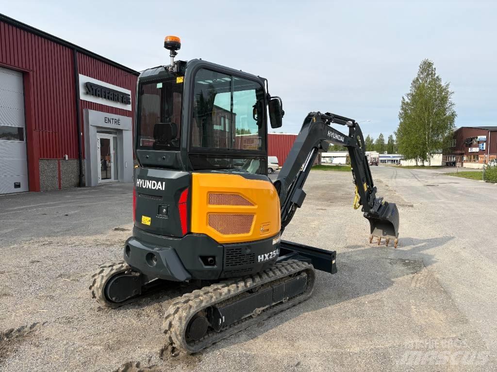 Hyundai HX 25 AZ Minigraafmachines < 7t