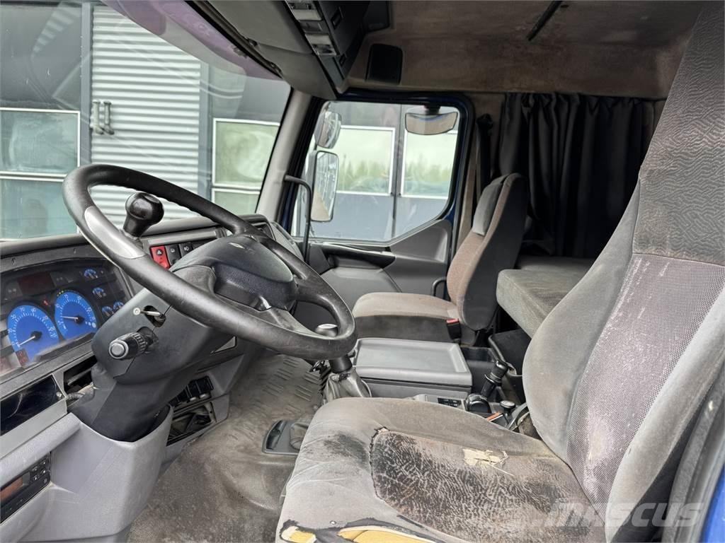 Sisu E12M 10X4 Kipper