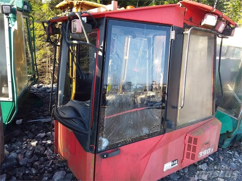 Valmet 890.1 Cabine en interieur