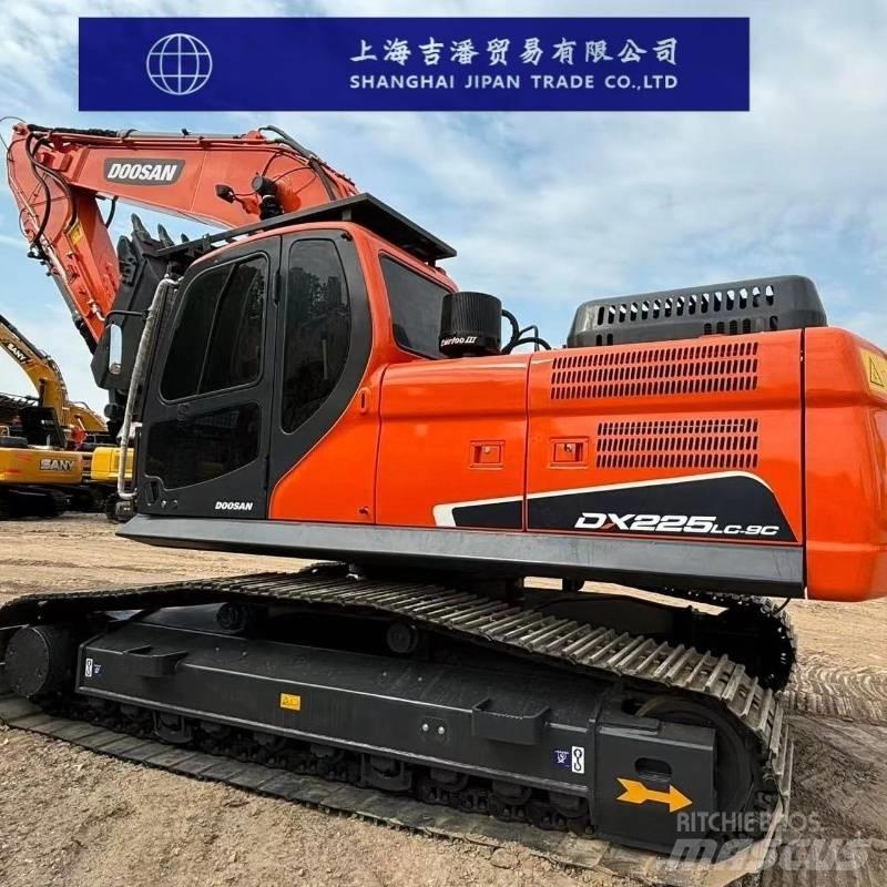 Doosan DX 225 Rupsgraafmachines