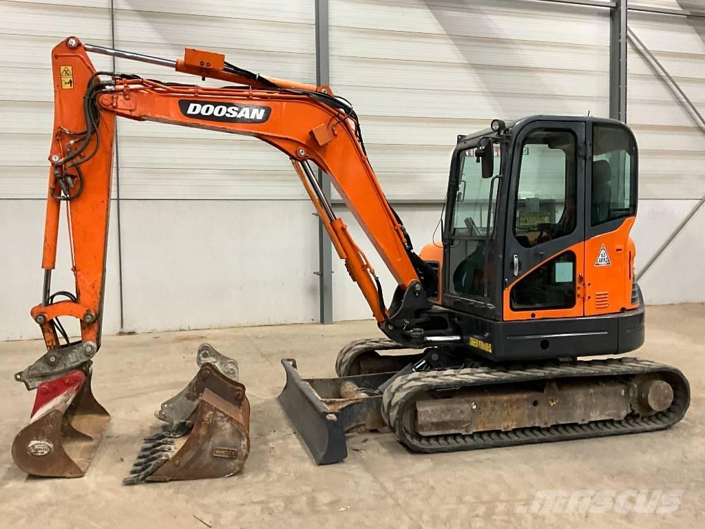 Doosan DX 63-3 Minigraafmachines < 7t