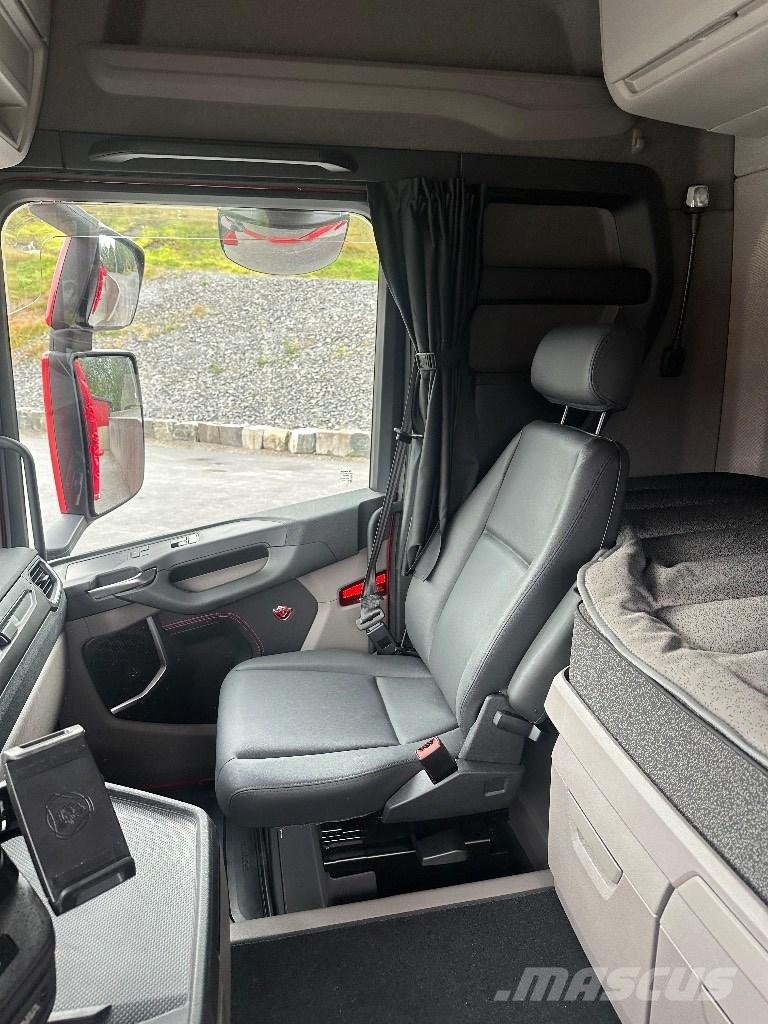 Scania R 590 Hout snipper voertuigen