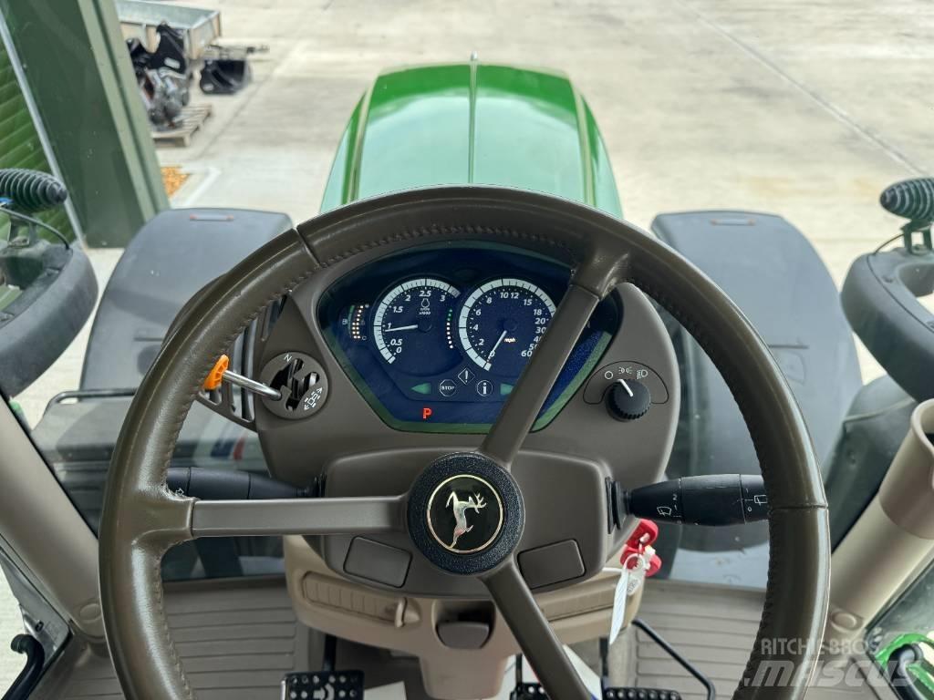 John Deere 6155 R Tractoren
