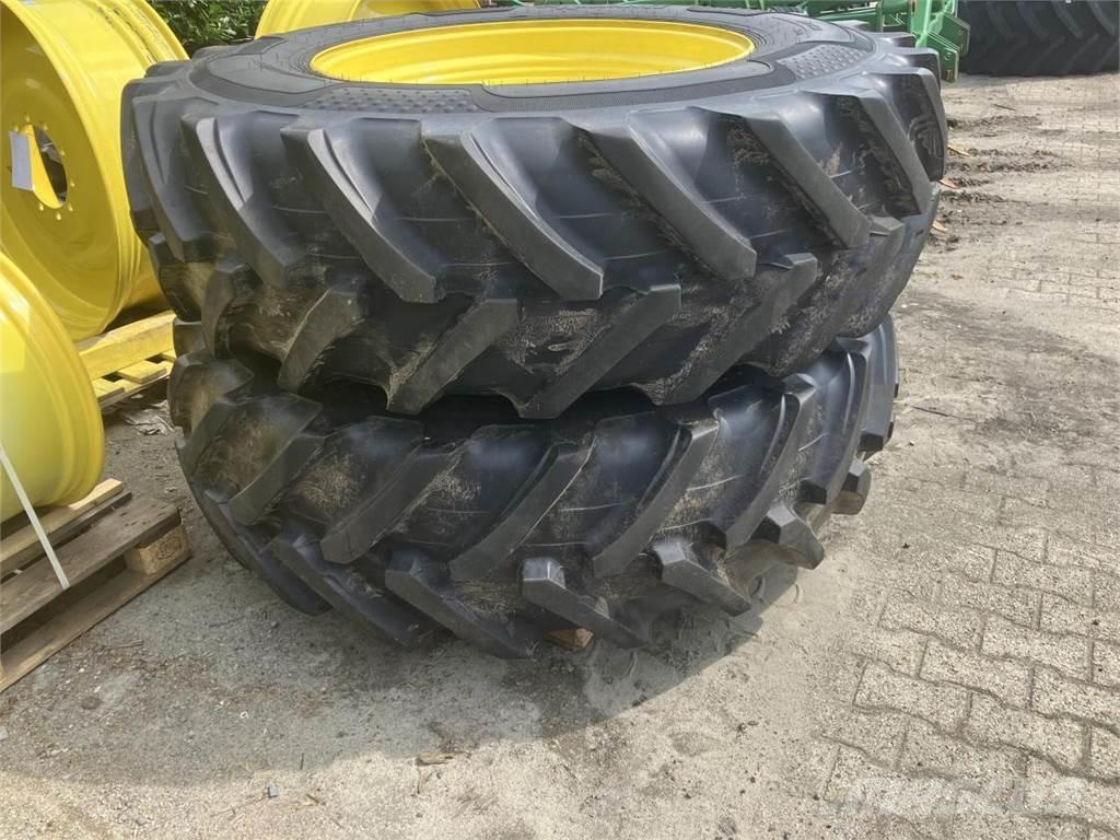 Alliance 520/85-38 Banden, wielen en velgen