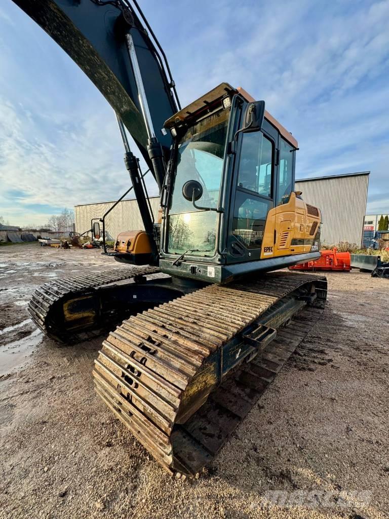 Hyundai HX 220 AL Rupsgraafmachines