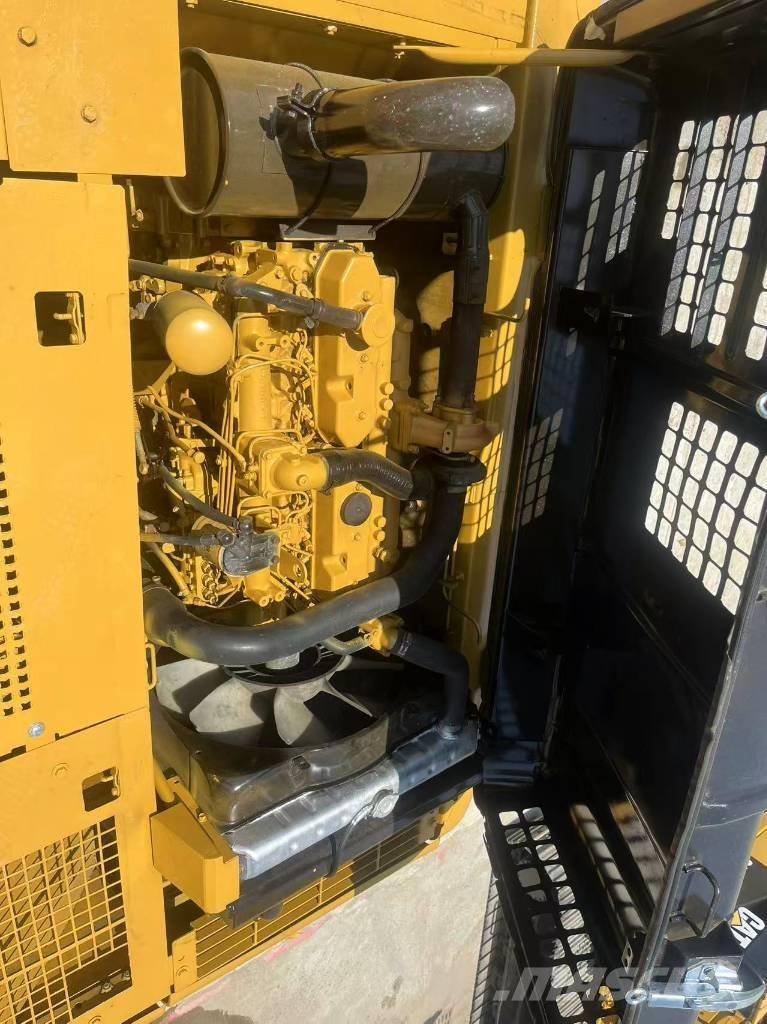 CAT 320 B L Rupsgraafmachines