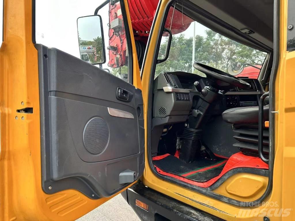 Sany STC1000T Kranen voor alle terreinen