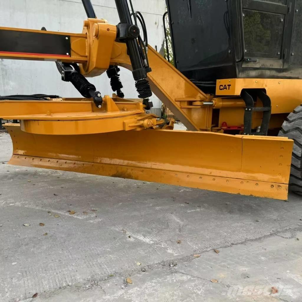 CAT 140G Graders