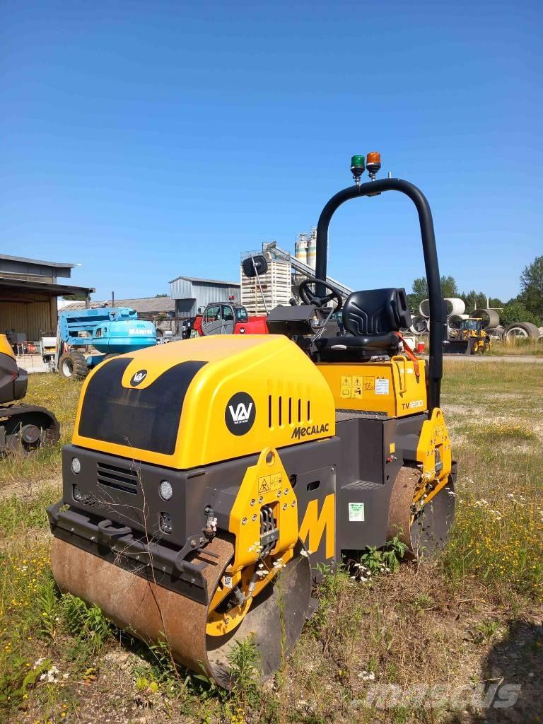 Mecalac TV1200 Stampers