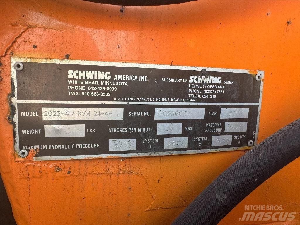 Schwing KVM 24-4H Betonpomptrucks