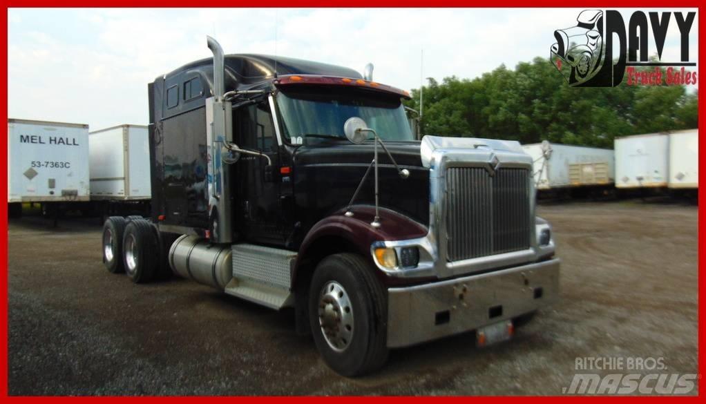 International 9900 i Trekkers