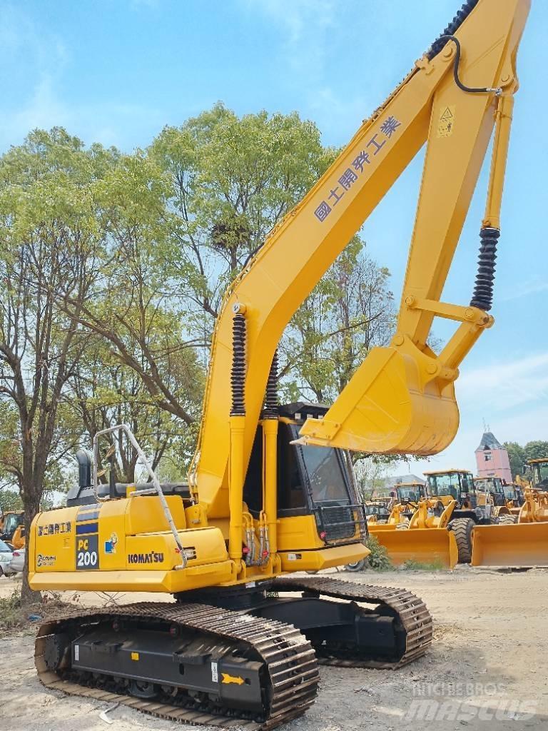 Komatsu PC 200-8 Rupsgraafmachines