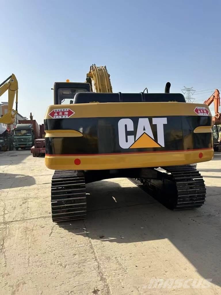 CAT 325 B L Rupsgraafmachines