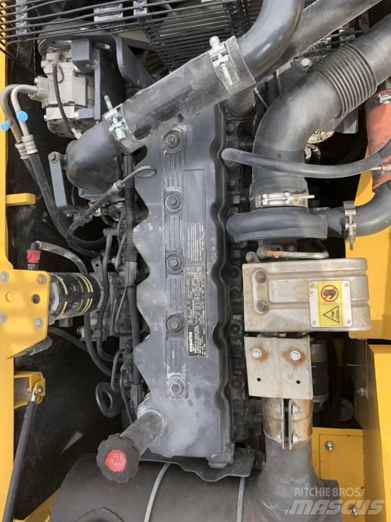 Komatsu 210LC-8 Rupsgraafmachines