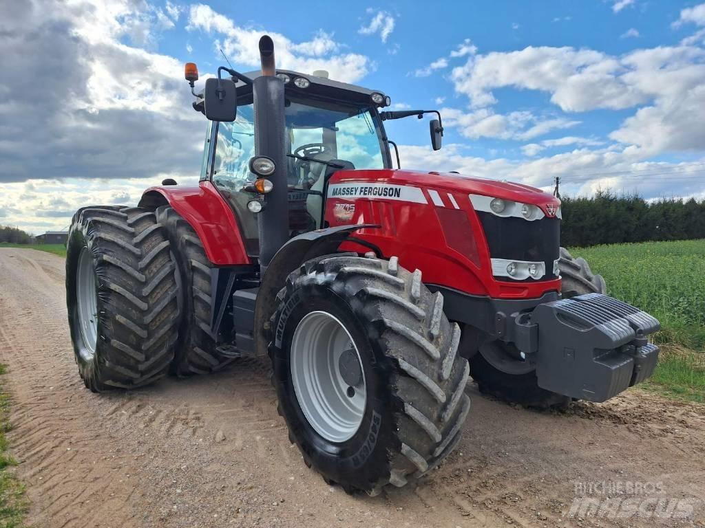 Massey Ferguson 7715 Tractoren