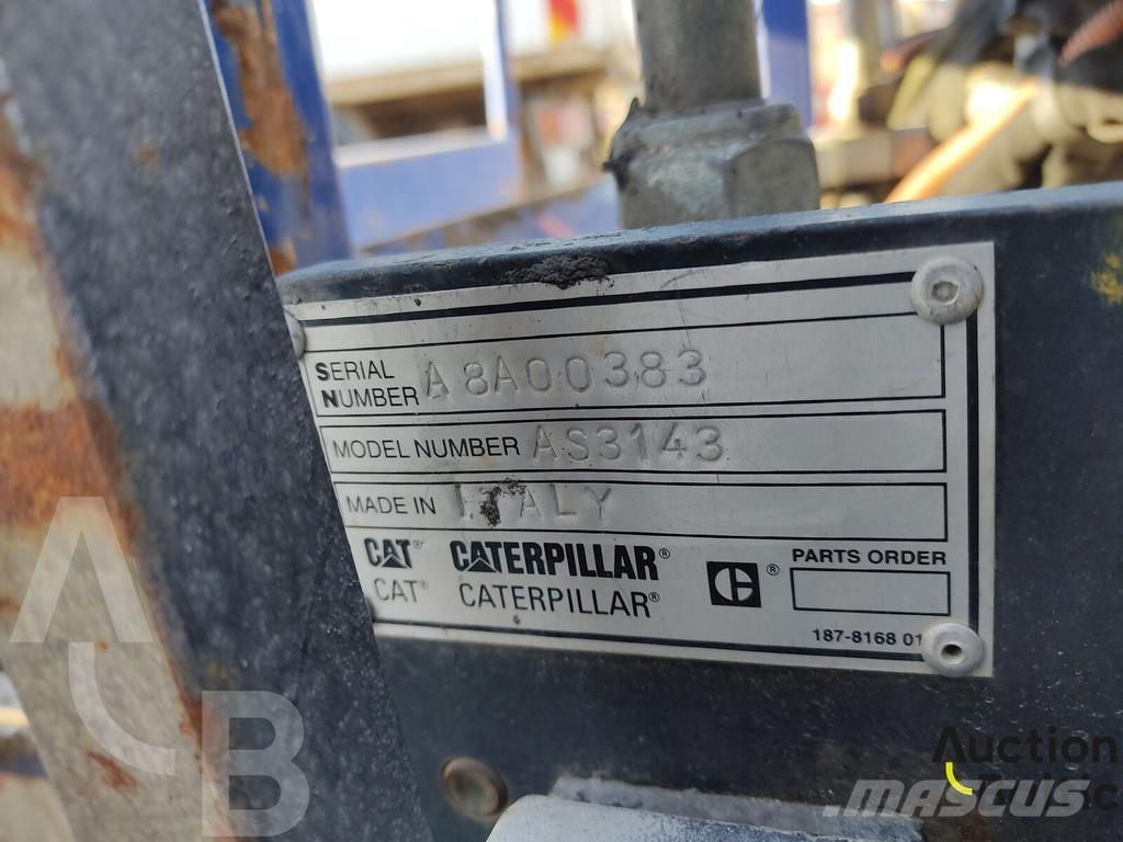 CAT AP 255 E Asfaltafwerkmachines