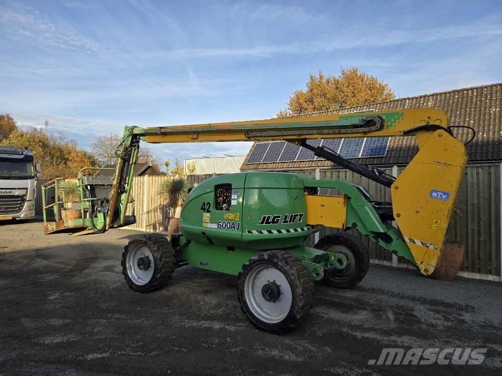 JLG 600 AJ Knikarmhoogwerkers