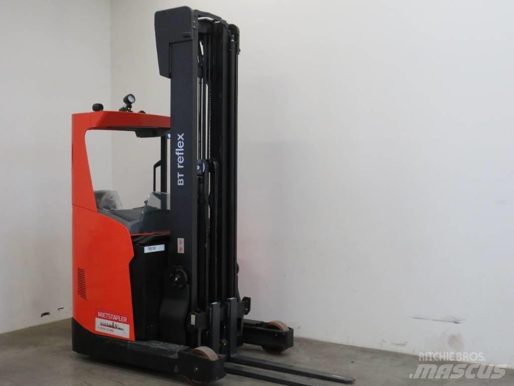 BT RR E 140 H Reachtruck voor hoog niveau