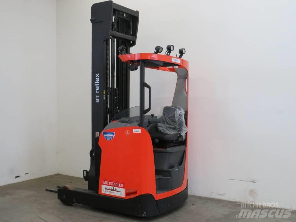 BT RR E 140 H Reachtruck voor hoog niveau