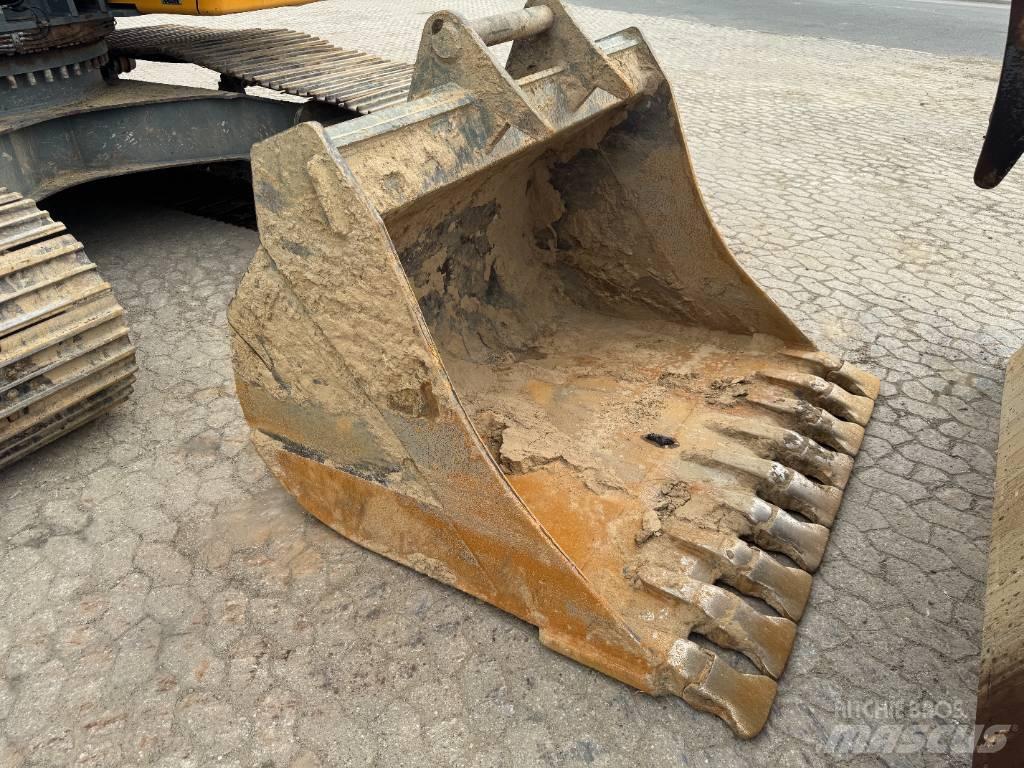 Liebherr R 926 LC Rupsgraafmachines