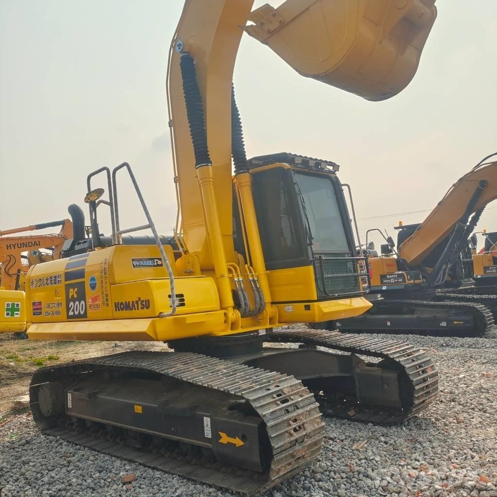 Komatsu PC200-8 Rupsgraafmachines