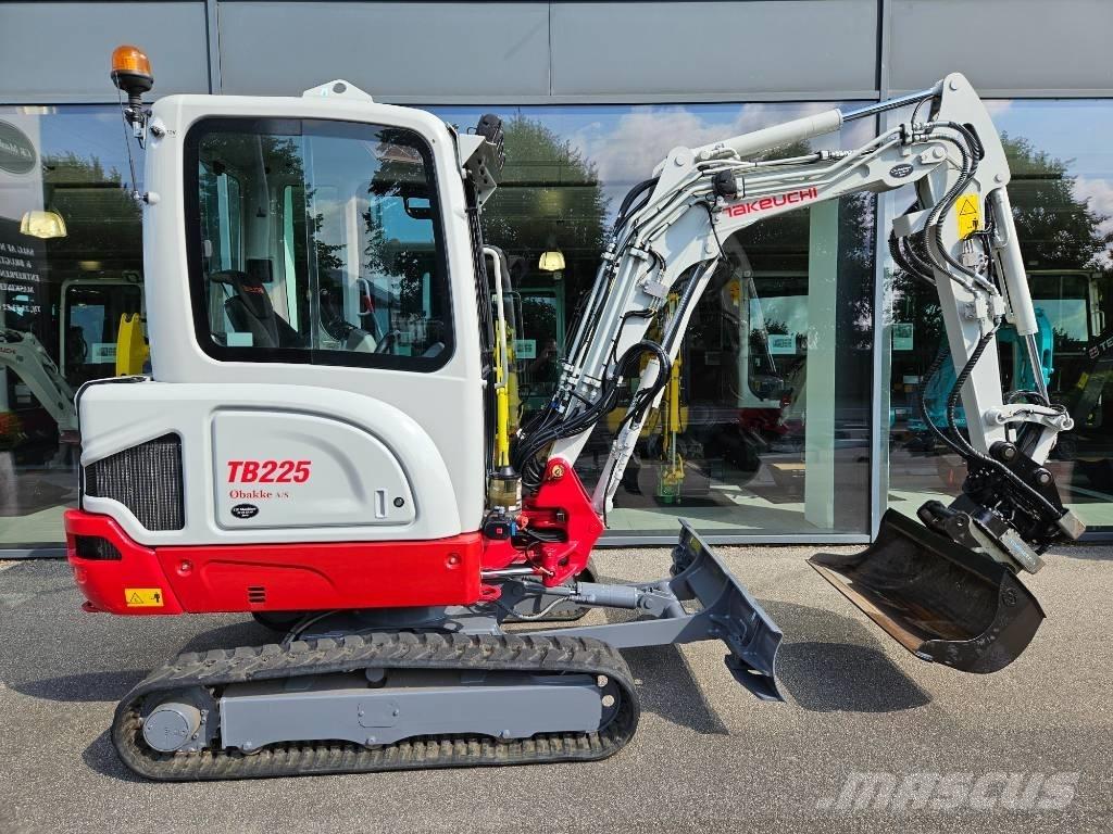 Takeuchi TB 225 Minigraafmachines < 7t