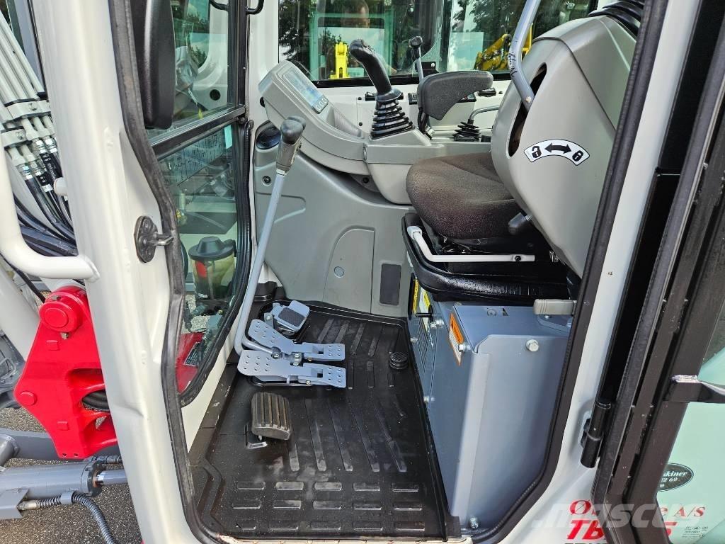 Takeuchi TB 225 Minigraafmachines < 7t