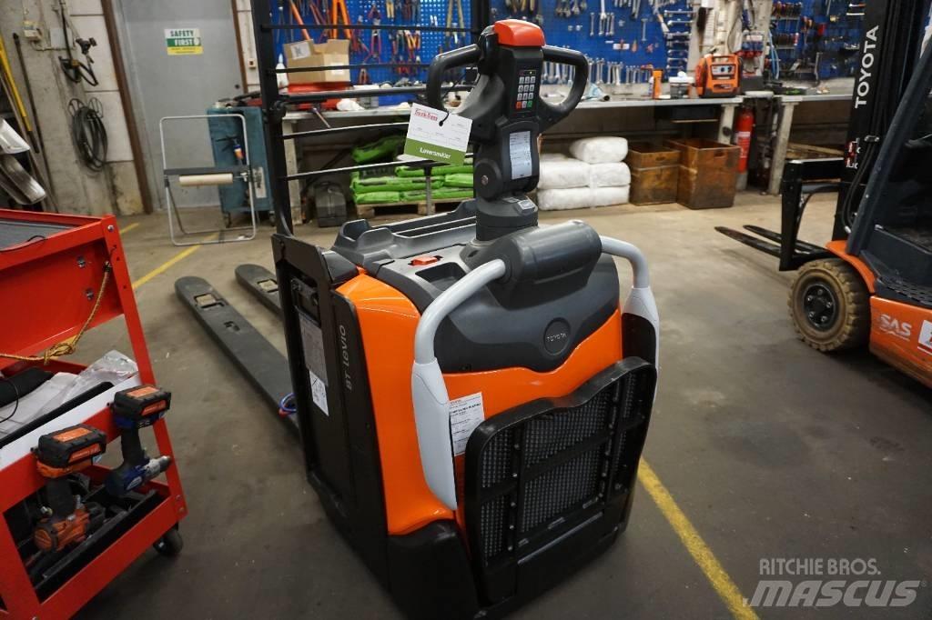 Toyota LPE250 Pallettruck met meerij platform