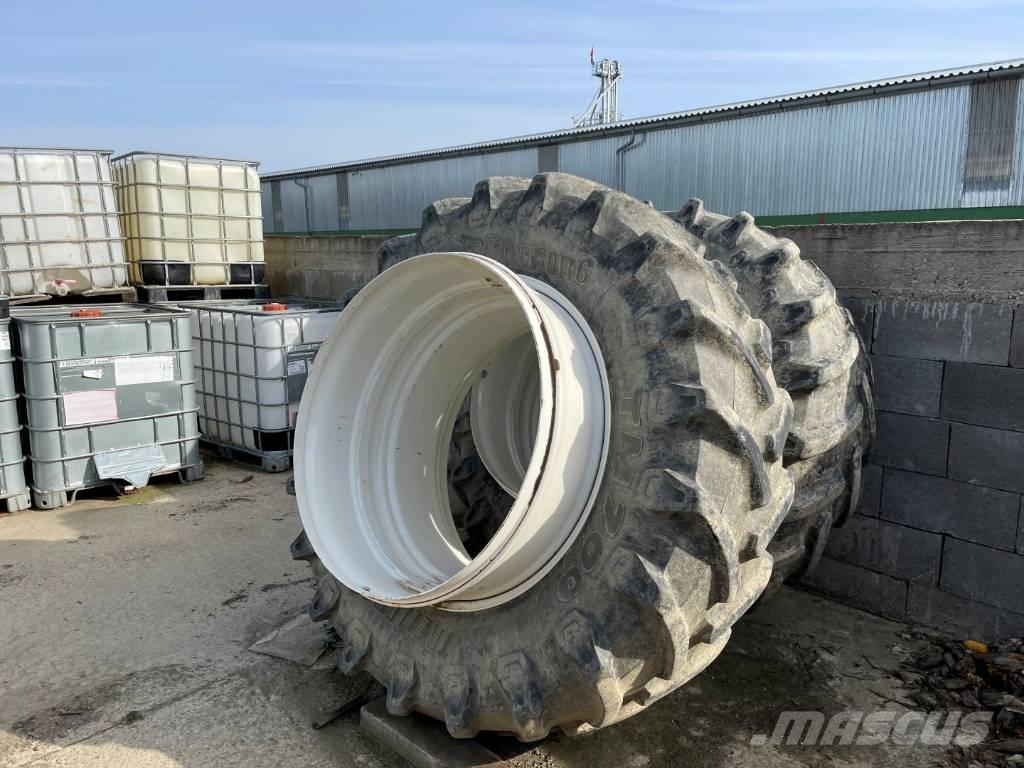 New Holland TM 190 Tractoren