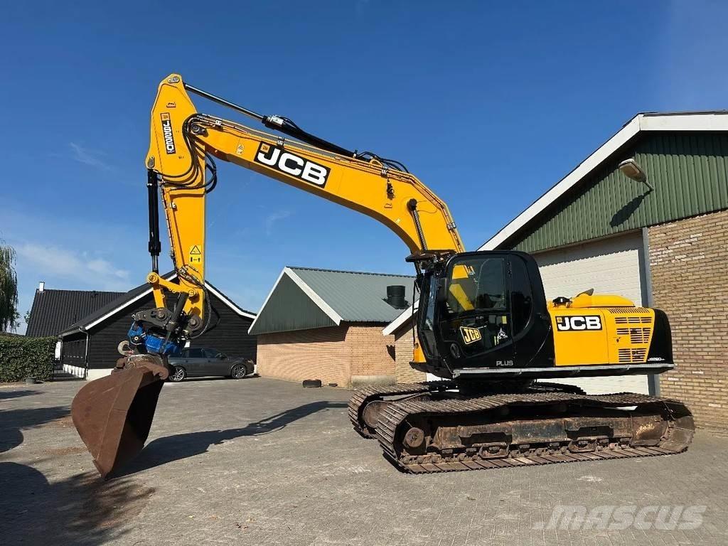 JCB JS220LC plus Rupsgraafmachines