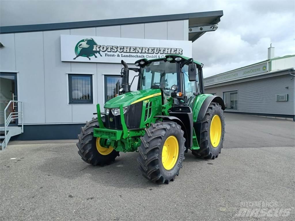 John Deere 6110M Tractoren