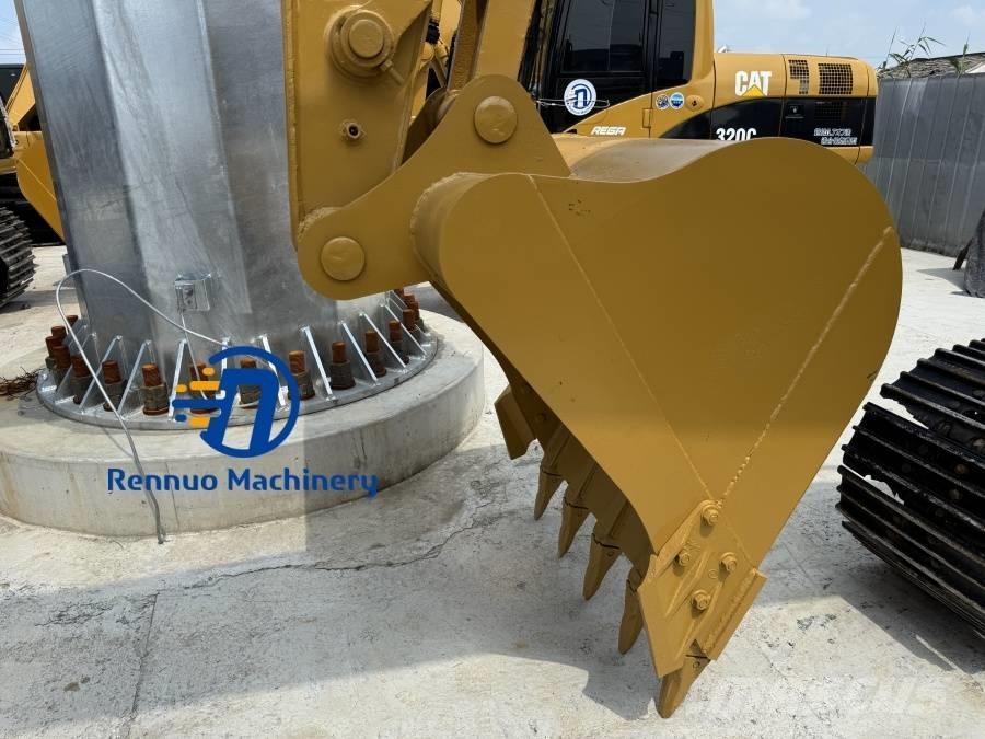 CAT 320B Rupsgraafmachines