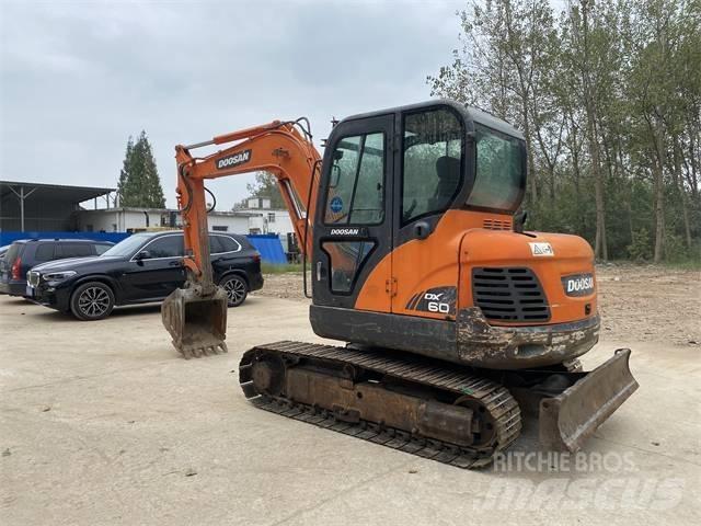 Doosan DX 60 Minigraafmachines < 7t