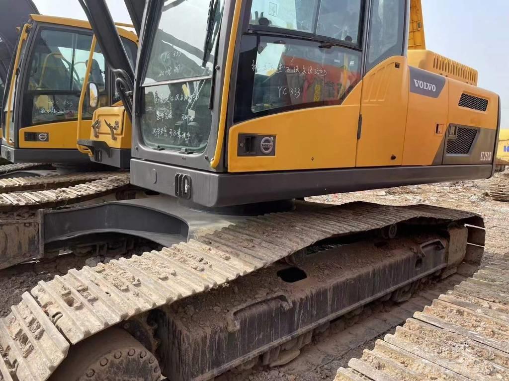 Volvo EC 250 D Rupsgraafmachines