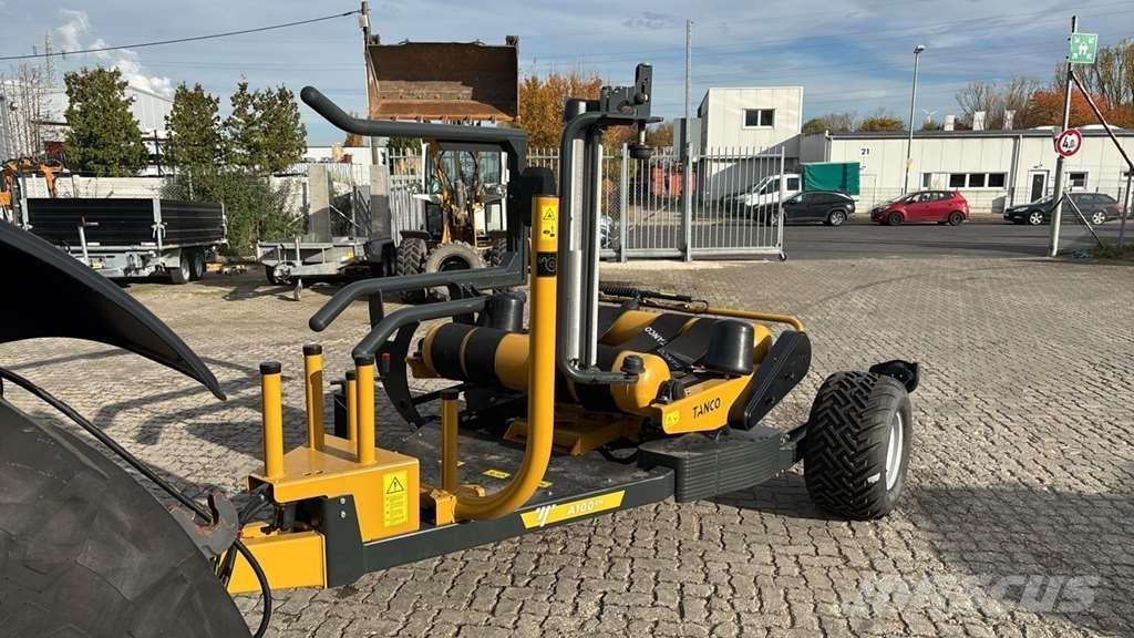 Tanco A100-EH Getrokken veldhakselaar