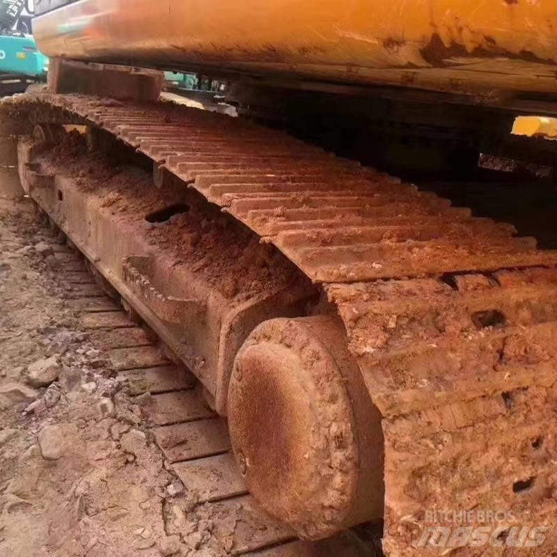 CAT 324 Rupsgraafmachines