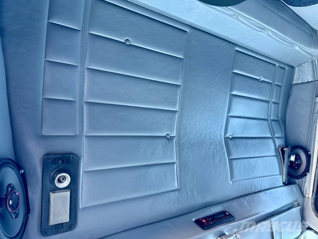 Peterbilt 379 Trekkers