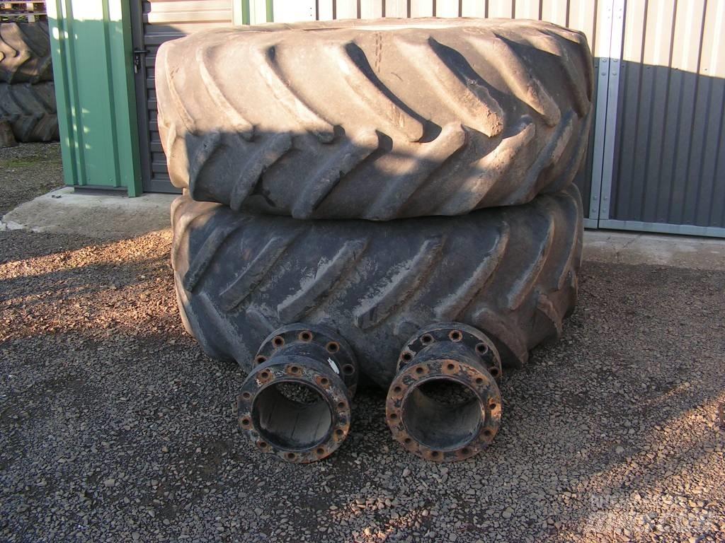 Case IH Magnum 290 Banden, wielen en velgen