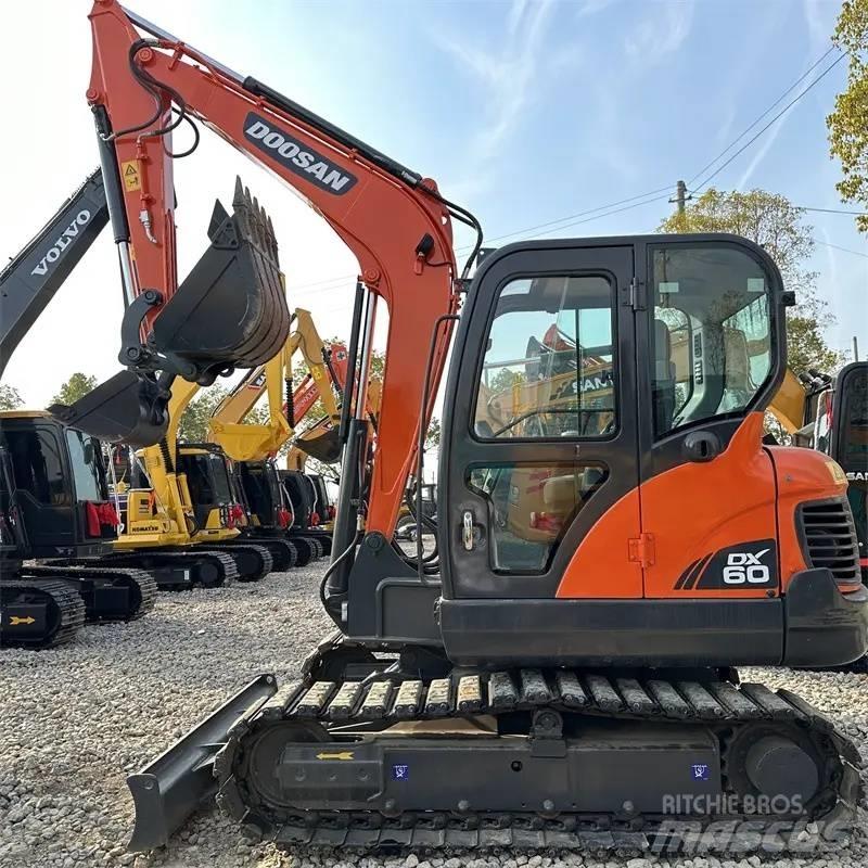 Doosan DX 60 Minigraafmachines < 7t